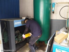 螺桿空壓機用什么型號潤滑油？礦物油